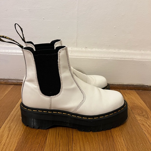 Doc Martens Leather Platform Chelsea Boots - Picture 4 of 4